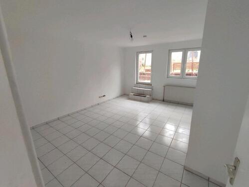 Foto - 1-ZKB-Wohnung mit Garten, frisch saniert