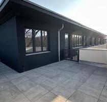 Penthouse im Schloss Siethen – Exklusives Wohnen mit Dachterrasse & Abendsonne - Ludwigsfelde