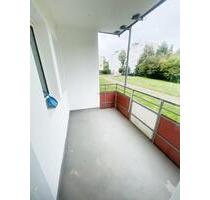 Willkommen im neuen Zuhause – frisch renovierte 3-Zimmer-Erdgeschosswohnung mit Balkon - Gütersloh