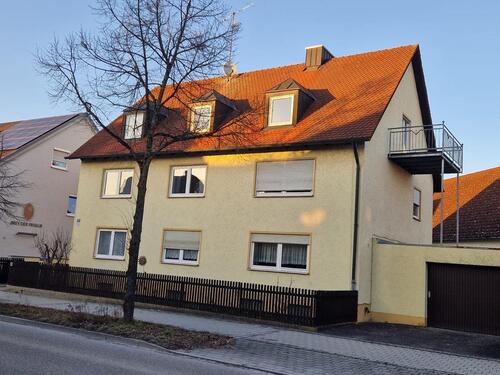 Foto - Dachgeschosswohnung - 935,00&nbsp;EUR Kaltmiete, ca.&nbsp; 85,00&nbsp;m&sup2;