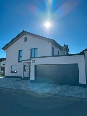 Foto - ✨ Neuwertiges Familienhaus mit PV und Wintergarten ✨