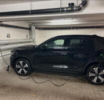 Heller Tiefgaragen-Stellplatz mit Wallbox (11 kW) – E-Auto ⚡️ - Hamburg Bahrenfeld