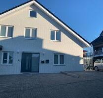 Moderne 3 Zimmer Wohnung mit Balkon und Einbauküche - Mettingen