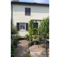 Reihenhaus zentrumsnah - 365.000,00 EUR Kaufpreis, ca. 97,00 m² in Schwäbisch Gmünd (PLZ: 73525) Reihenhaus zentrumsnah - 365.000,00 EUR Kaufpreis, ca. 97,00 m² in Schwäbisch Gmünd (PLZ: 73525)