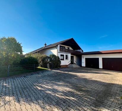 Foto - Familienfreundliches Einfamilienhaus mit großem Garten