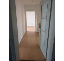 Helle Wohnung 80qm 2. OG - 855,00&nbsp;EUR Kaltmiete, ca.&nbsp; 80,50&nbsp;m&sup2; in Remscheid (PLZ: 42853)