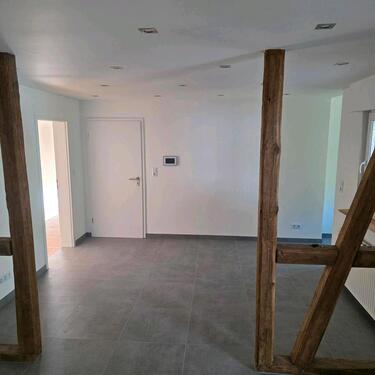 Foto - Wohnung Erstbezug 90qm inkl. Kellerraum, 15 Euro für Stellplatz