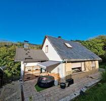 Einfamilienhaus mit Werkstatt - 249.000,00&nbsp;EUR Kaufpreis, ca.&nbsp; 94,00&nbsp;m&sup2; in Suhl (PLZ: 98527)