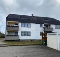 3 Zi. DG Wohnung (ca 60m2) mit Loggia, Garage in HemhofenZeckern