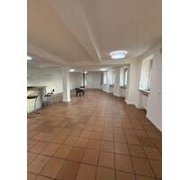 Ladenlokal, Café, Imbiss, Büro, Kosmetik..in bester Lage, Zentrum - Neunkirchen