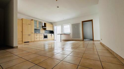 Foto - Helle 2,5 Zimmer Wohnung - 700,00 EUR Kaltmiete, ca.  80,00 m²