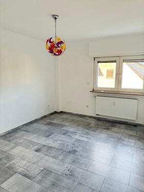 Foto - 4 Zimmer Dachgeschoßwohnung zur Miete in Ilvesheim