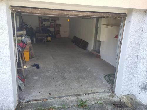 Foto - Garage im Keller, 2 KFZ hintereinander oder Lagerrraum