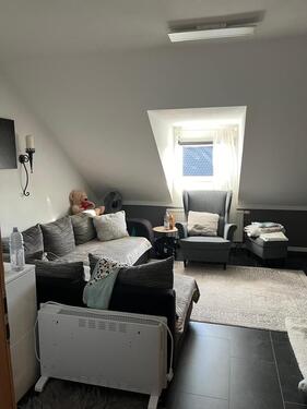 Foto - 3 Zimmer Dachgeschoßwohnung zur Miete in Hamm (Sieg)