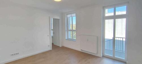 Foto - Schicke 2 Zimmer Wohnung im Altbau nähe Helios Klinikum ab sofort zu vermieten!