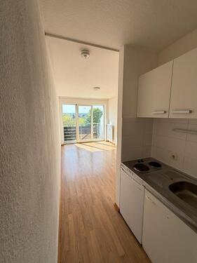 Foto - Attraktive 1-Zimmer-Wohnung mit Balkon & Blick ins Grüne – Erstbe