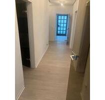 4 Zimmer Neu Renoviert - 880,00&nbsp;EUR Kaltmiete, ca.&nbsp; 95,00&nbsp;m&sup2; in Habichtswald (PLZ: 34317)