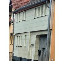 Einfamiliehaus - 130.000,00&nbsp;EUR Kaufpreis, ca.&nbsp; 100,00&nbsp;m&sup2; in Drei Gleichen (PLZ: 99869)