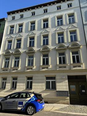Foto - Altbau mit Hof - 413,00 EUR Kaltmiete,