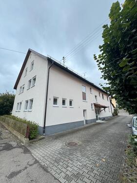 Foto - Renovierte 2,5 Zimmer Dachgeschosswohnung in ruhiger Lage