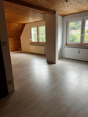 Foto - 850 Euro KM DG - 850,00&nbsp;EUR Kaltmiete, ca.&nbsp; 100,00&nbsp;m&sup2;