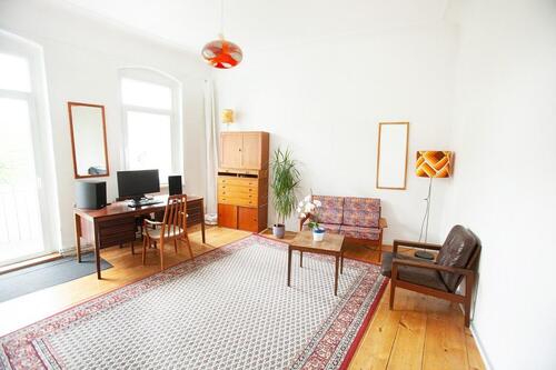 Foto - Bezugsfrei, hell, ruhig: 5-Zimmer-W. mit 2 Balkonen & 2 Bädern