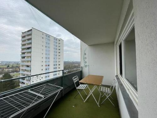 Foto - Zimmer verfügbar vom 25. November – Gerhart Hauptmann Str 15