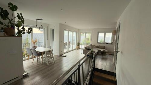 Foto - Moderne 3,5-Zimmer-Maisonette mit Garten, Einbauküche & Wohlfühlklima