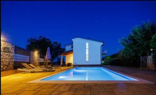 Foto - Ferienhaus mit Pool - 1.000,00&nbsp;EUR Kaltmiete,