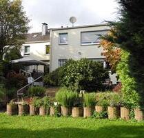 Leerstehendes Ein- oder Zweifamilienhaus in Oberhausens Toplage