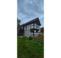 Fachwerkhaus mit Charme und Potential – zwei Wohneinheiten - Bad Pyrmont