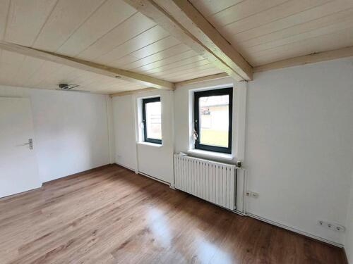 Foto - Frisch renovierte 2-Zimmer Wohnung im Erdgeschoss (Lemgo-Brake)