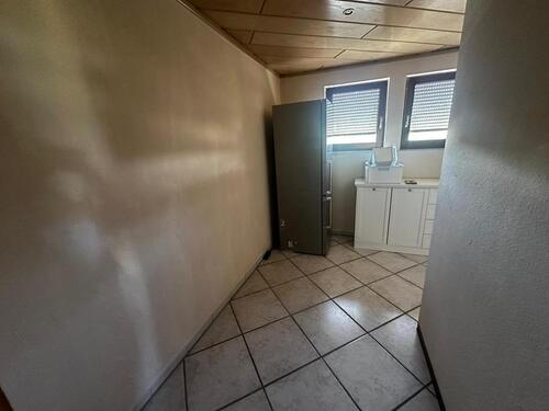 Foto - 2,5 Zimmer Dachgeschosswohnung mit Einbauküche