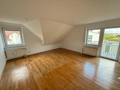 Foto - Helle Mietwohnung, 3 ZKB mit Balkon, Dachgeschoss in Espenau 95qm