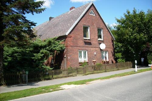 Foto - Haselau, Haus zu verkaufen ohne Makler, mit 3 WHG