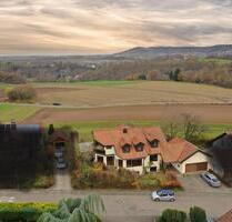 Architektenhaus mit unverbautem Ausblick - Rosengarten