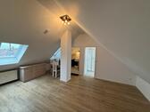 Foto - 1 Zimmer Dachgeschoßwohnung zur Miete in München