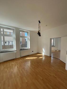 Foto - 3 Zimmer Wohnung am Bahnhof! Perfekt für WGs