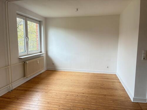 Foto - 1-Raumwohnung mit großer Küche - 399,00&nbsp;EUR Kaltmiete, ca.&nbsp; 39,68&nbsp;m&sup2;