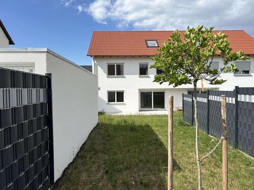Foto - Doppelhaushälfte im Herzen von Löchgau
