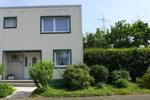 Foto - Familienfreundliches Reiheneckhaus mit großem Garten