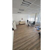 Büro zu vermieten - 380,00&nbsp;EUR Kaltmiete, ca.&nbsp; 27,00&nbsp;m&sup2; in Hamburg (PLZ: 21075) Harburg