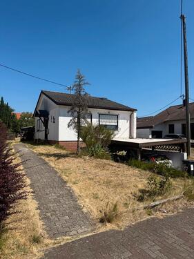 Foto - Einfamilienhaus mit großem Garten in Überherrn-Altforweiler