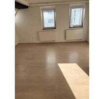 Große Maisonette Wohnung mit 4 zimmern in magstadt - Sindelfingen