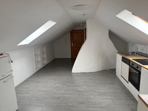 Foto - 1,5 Zimmer DG Wohnung - 750,00 EUR Kaltmiete, ca.  40,00 m²