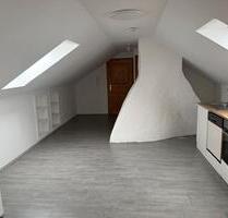 1,5 Zimmer DG Wohnung - 750,00 EUR Kaltmiete, ca.  40,00 m² in Freising (PLZ: 85356) Ast