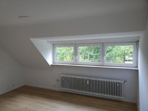 Foto - WG Zimmer in sehr schöner, heller, neu renov. 4 Zi. Wohn. zentral