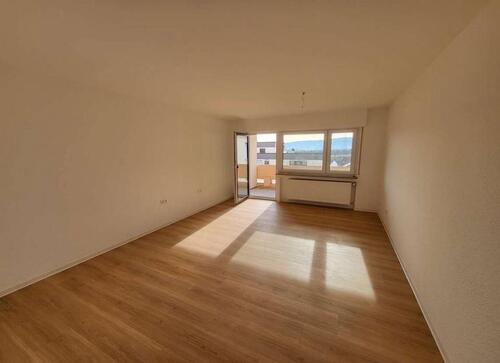 Foto - Kernsanierte 3,5 Zimmer - 1.350,00&nbsp;EUR Kaltmiete, ca.&nbsp; 95,00&nbsp;m&sup2;