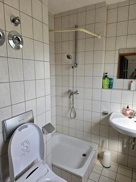 Foto - 1 Zimmer Wohnung mit Balkon, Aufzug, Bad mit Fenster