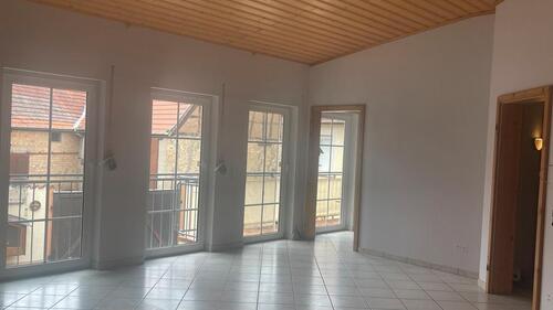 Foto - Spiesheim, großzügige 3 Zimmer Wohnung mit Garage